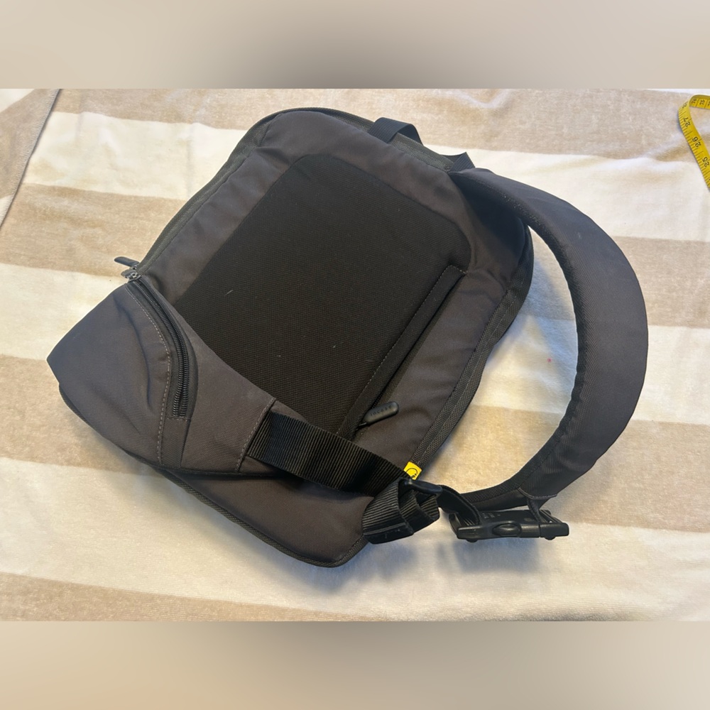 Perfect condition waterproof Incase charcoal colored sling computer bag - Picture 2 of 5